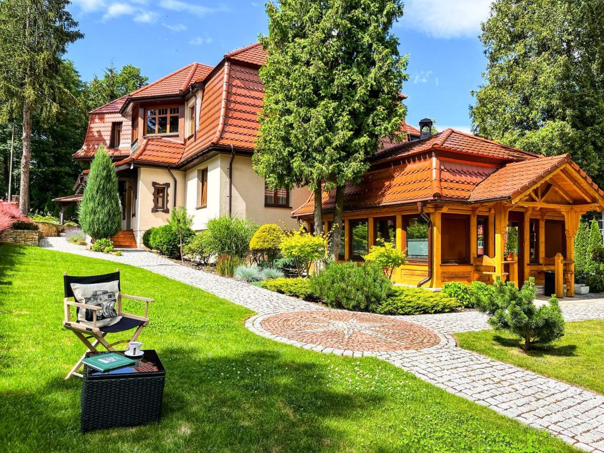 Villa Filmowiec Polanica-Zdrój Exteriör bild