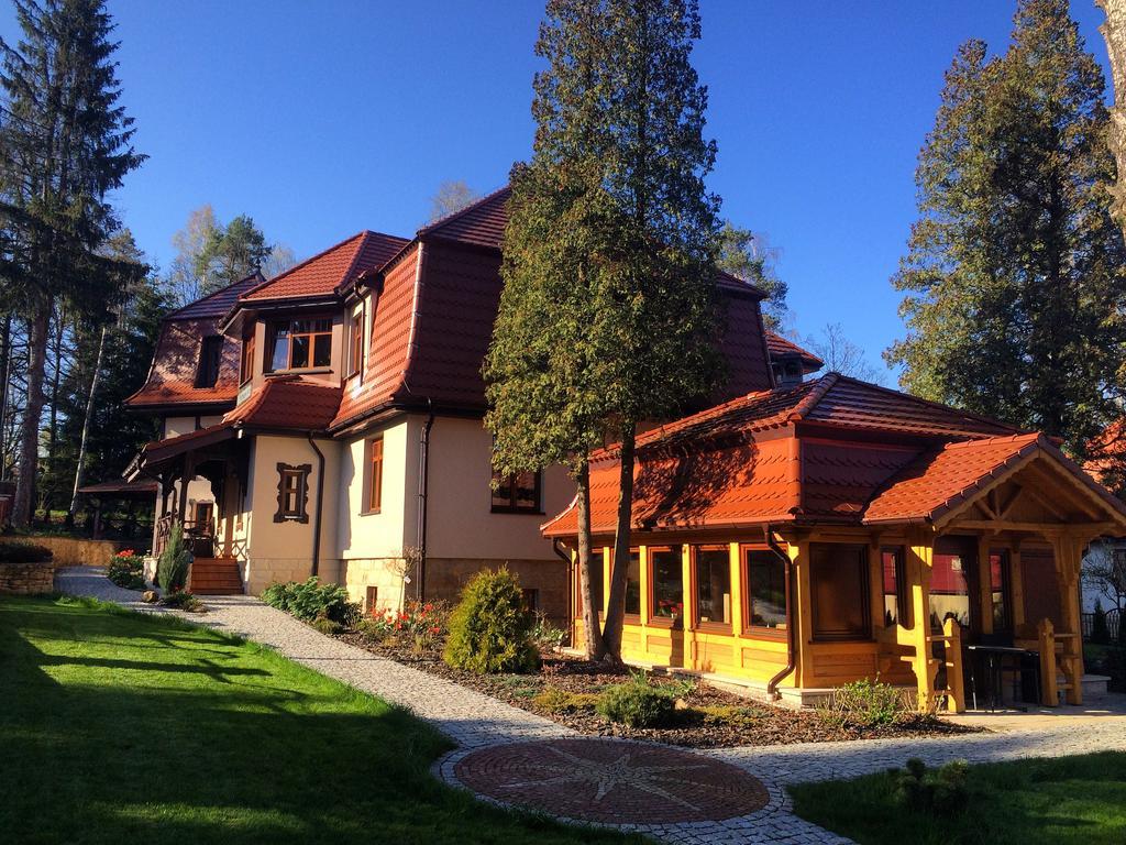 Villa Filmowiec Polanica-Zdrój Exteriör bild
